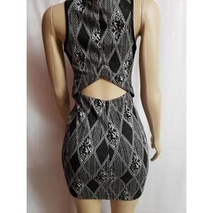 Ladakh Sexy Cutout Sleeveless Zipper Up Scoop Neck Sheath Dress Women Size S